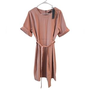 NWT ROOLEE BELTED CASUAL MIDI DRESS SIZE 1XL. FLAW.